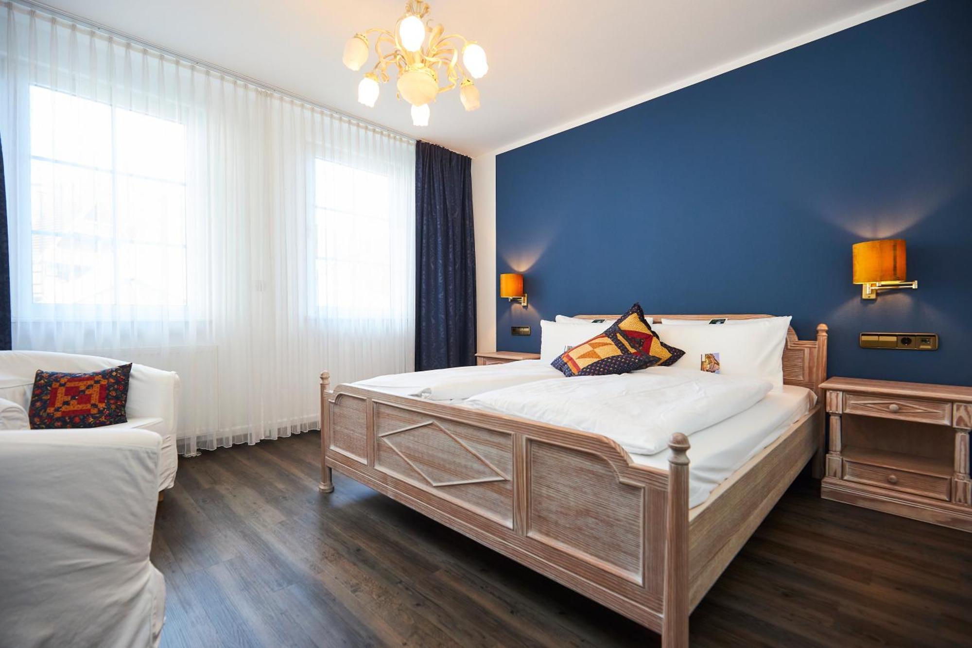 Flair Hotel Vier Jahreszeiten Бад-Урах Экстерьер фото